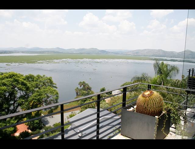 3 BEDROOM HOUSE FOR SALE IN KOSMOS